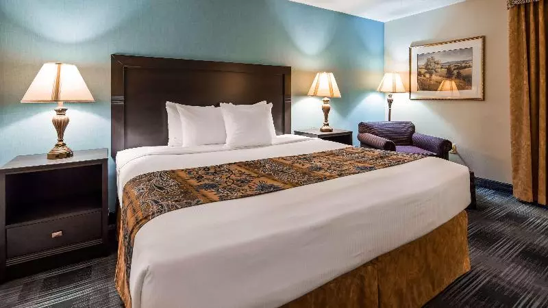 キングサイズベッドのスイートルーム, Best Western Plus Alexandria Fort Belvoir
