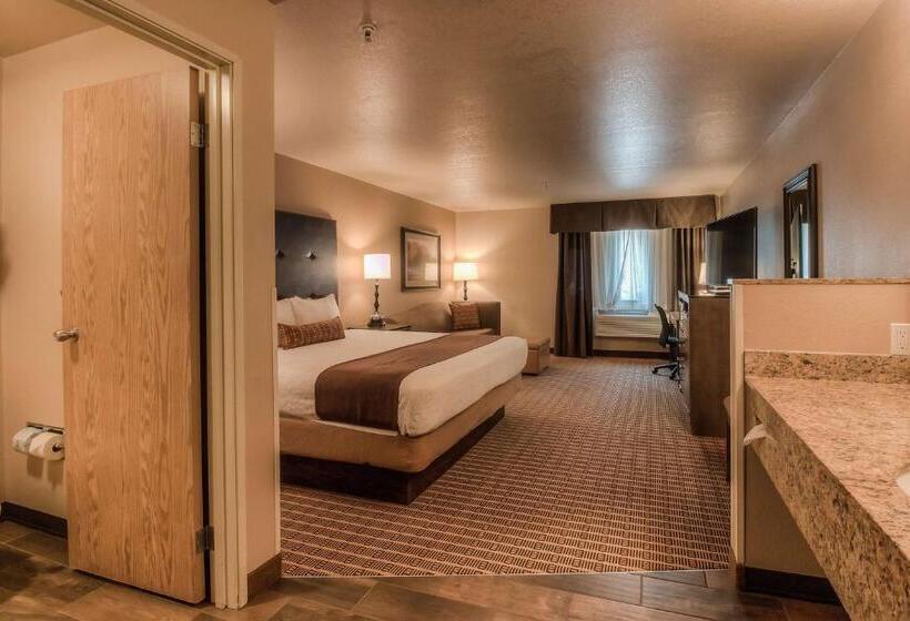 キングサイズベッドのスタンダードルーム, Best Western Plus Yakima