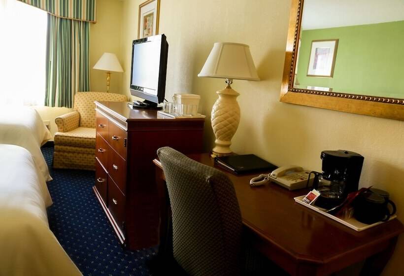 レイクビュースタンダードルーム, Lakeside Inn