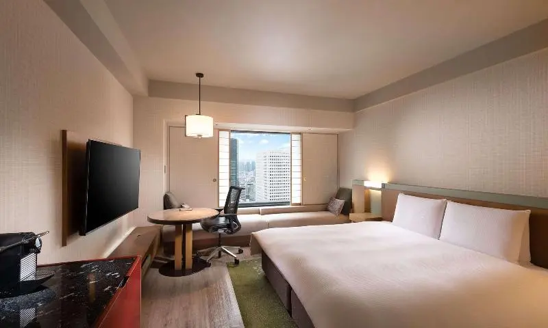 سوئیت با وان آب گرم, Palm Tree Club Miami