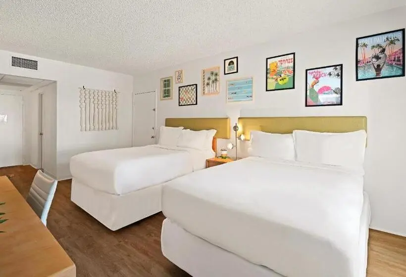 バルコニー付スタンダード4ベッドルーム, Palm Tree Club Miami