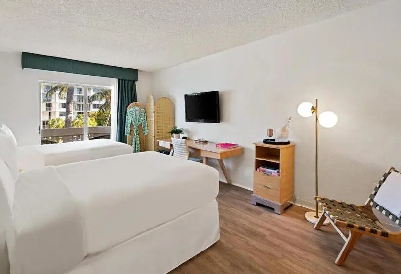 バルコニー付スタンダード4ベッドルーム, Palm Tree Club Miami