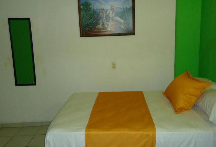 اتاق اکونومی, Casa Mexicana Barra De Navidad