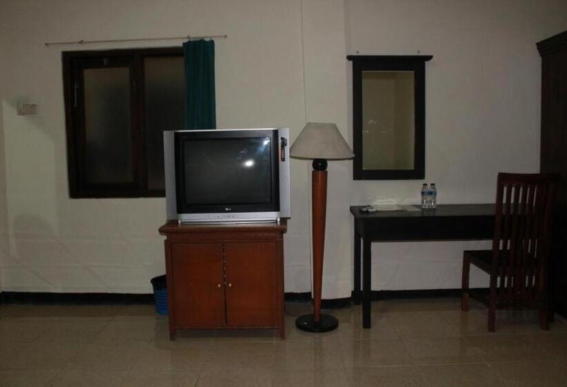 חדר דלוקס, Simpang Tujuh