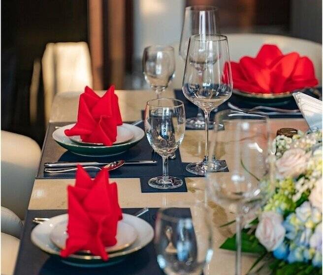 سوئیت پرزیدنت, D Lioro Hotel & Resort