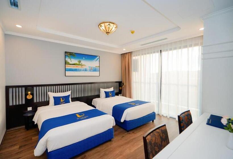 سوییت لوکس, D Lioro Hotel & Resort