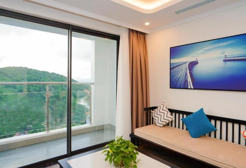 سوئیت با بالکن, D Lioro Hotel & Resort