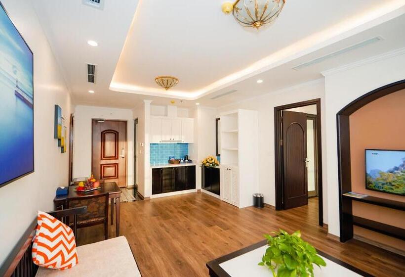 سوئیت با بالکن, D Lioro Hotel & Resort