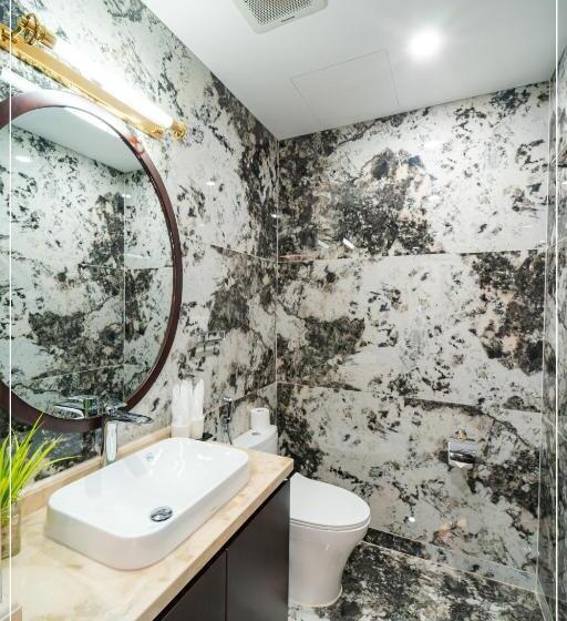سوئیت پرزیدنت, D Lioro Hotel & Resort