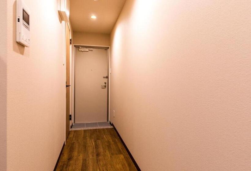 חדר סטנדרט, Mr.kinjo In Color Z Kuninda