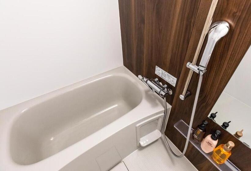 חדר סטנדרט, Mr.kinjo In Color Z Kuninda