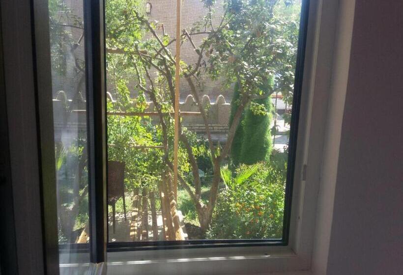 スタンダードルーム, Guest House Khiva Boyjon Ota