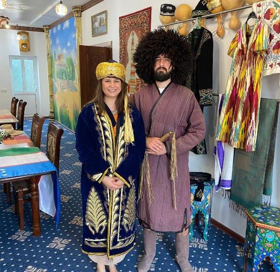 スタンダードトリプルルーム, Guest House Khiva Boyjon Ota