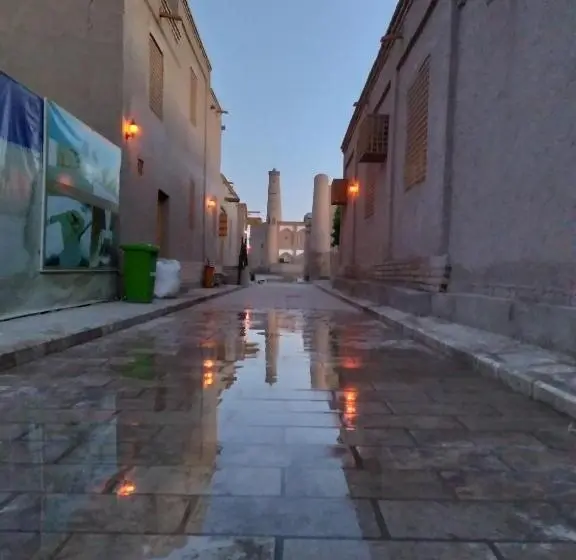 اتاق استاندارد سه نفره, Guest House Khiva Boyjon Ota