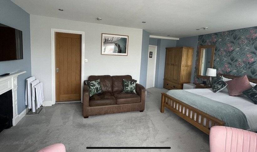 디럭스 스위트 킹 침대, Lantana Guest House