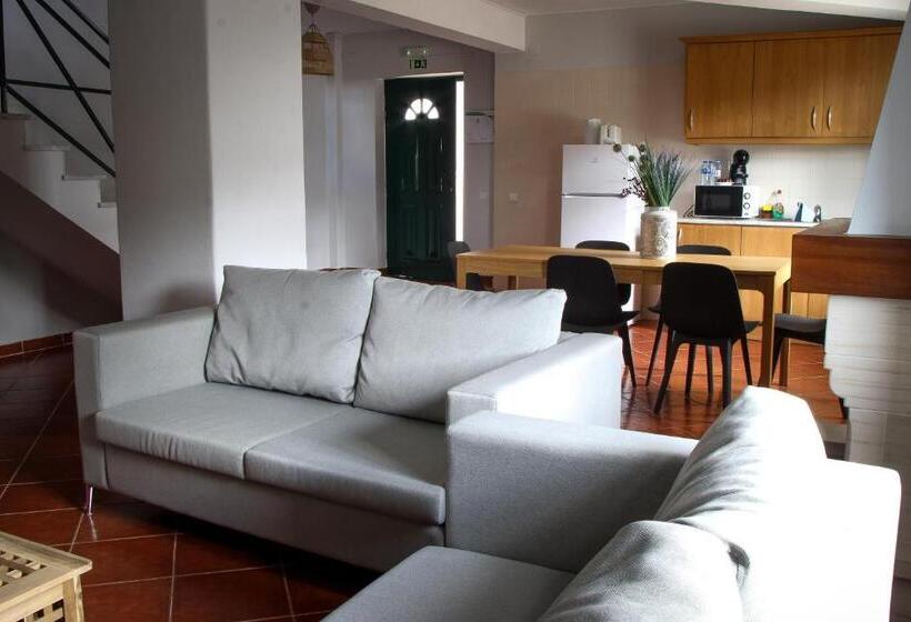 2间卧室的房子, Casas Do Monte