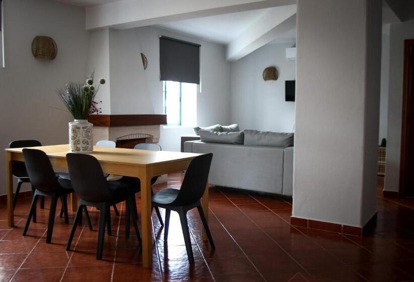 2间卧室的房子, Casas Do Monte