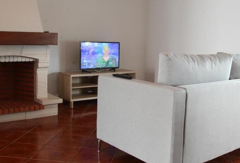 高级大房间, Casas Do Monte