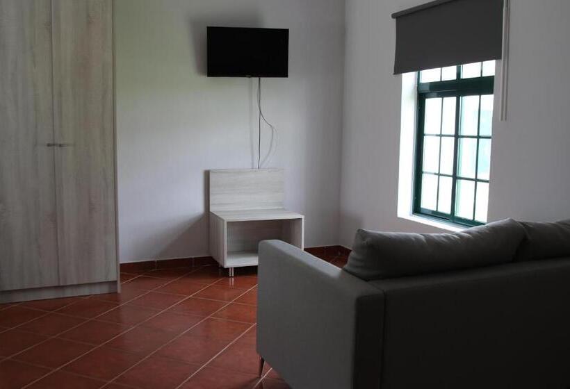 标准间, Casas Do Monte