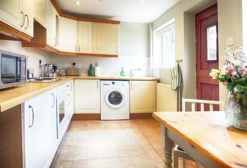 침실 2개 주택, The Lansdowne Cottage