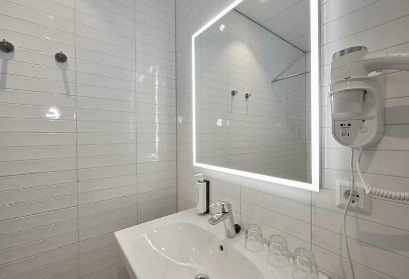 Номер Стандарт, Ibis Styles Almere