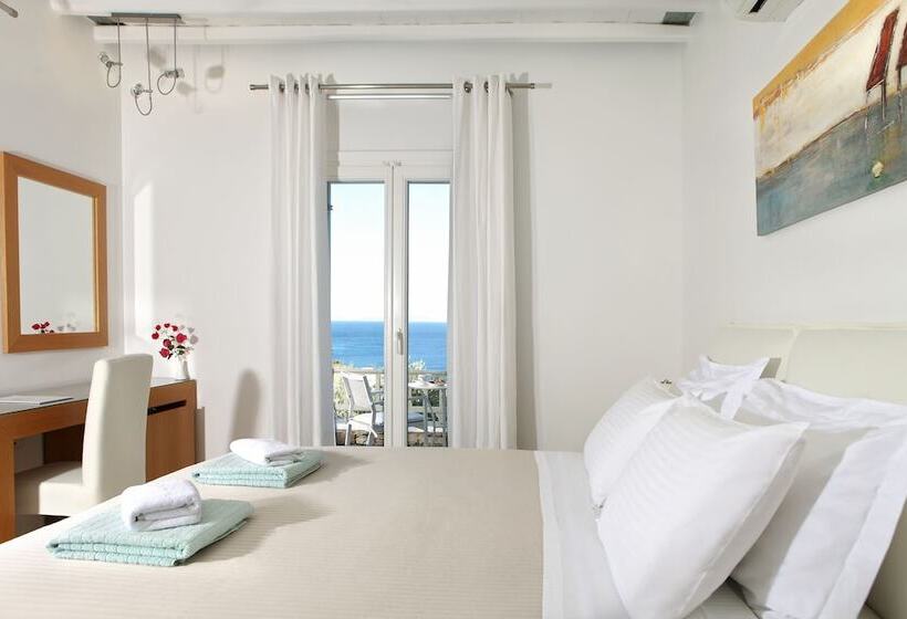 غرفة أساسية, Selana Suites