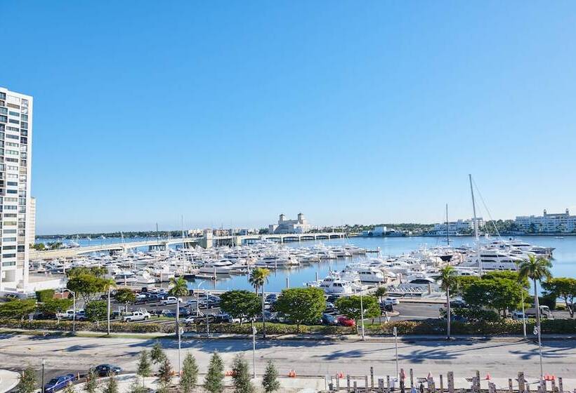 غرفه قياسيه سريرين مزدوجين, The Ben, Autograph Collection