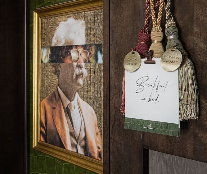 غرفه قياسيه سريرين مزدوجين, The Ben, Autograph Collection