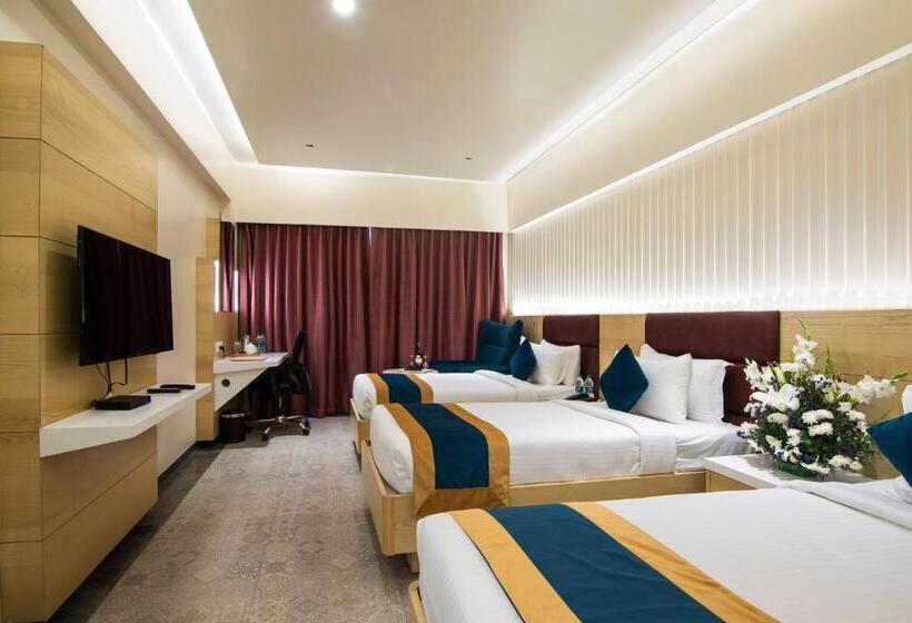 اتاق اجرایی سه نفره, Ziona Luxurious