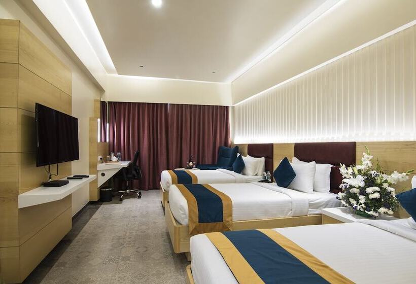 이그제큐티브 트리플, Ziona Luxurious