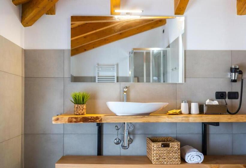 חדר סטנדרט לארבעה, Casa Ananda