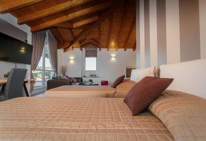 סוויטה משפחתית, Casa Ananda