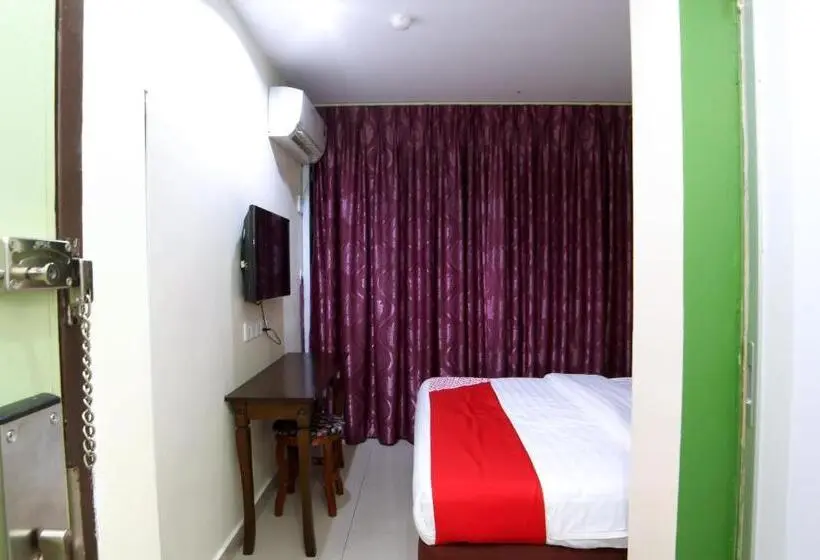 キングサイズベッドのデラックスルーム, Oyo 44054 Holiday Mansion Inn