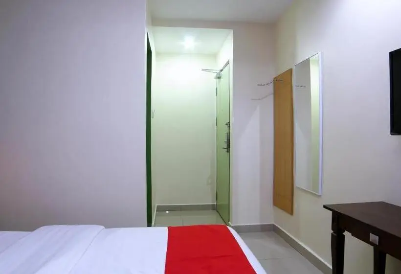 キングサイズベッドのデラックスルーム, Oyo 44054 Holiday Mansion Inn