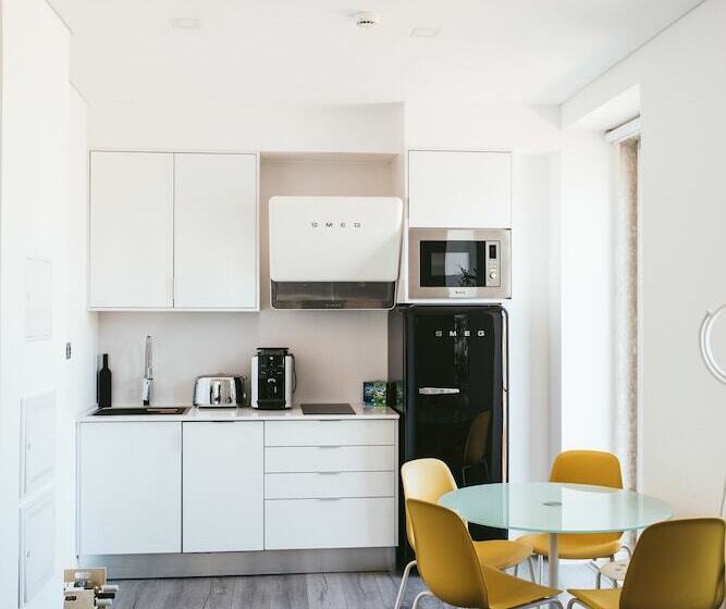 آپارتمان 1 خوابه, Castello Prime Suites