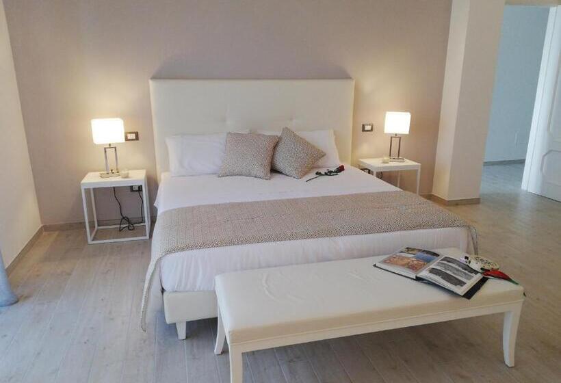 غرفة قياسية مزوَّدة بشُرفة, Kaloneiro Guest House