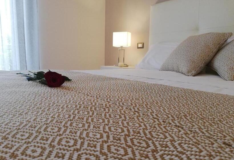 Номер Стандарт с Балконом, Kaloneiro Guest House