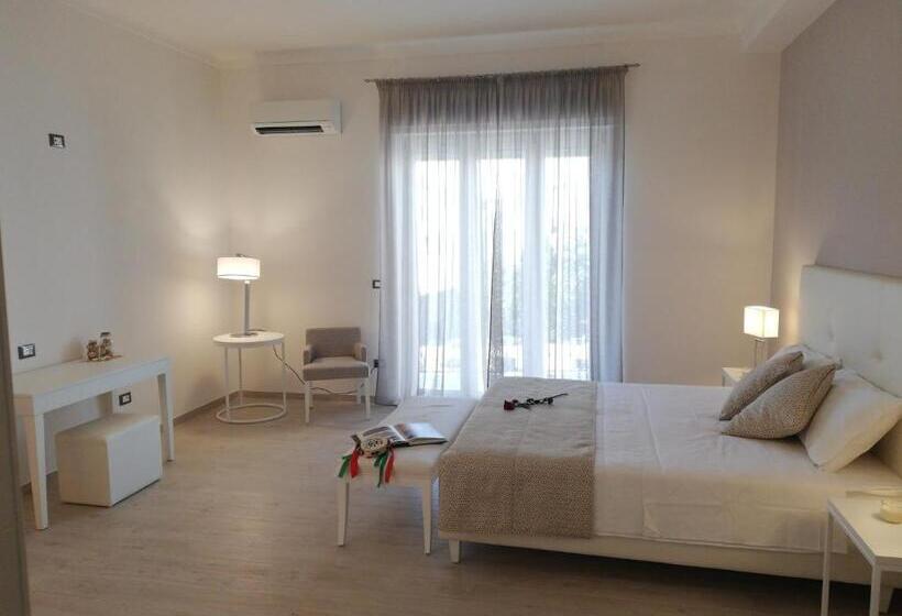 غرفة قياسية مزوَّدة بشُرفة, Kaloneiro Guest House