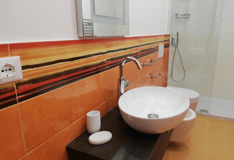 غرفة قياسية مزوَّدة بتراس, Kaloneiro Guest House