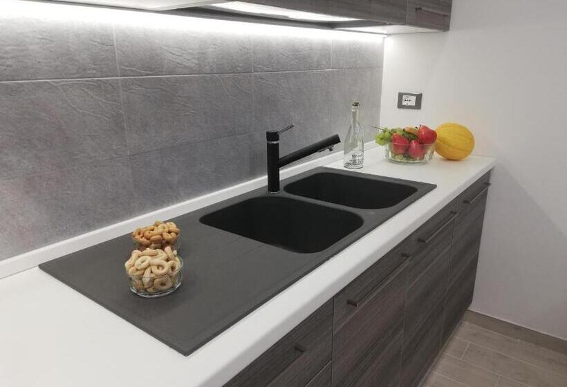 شقة غرفتين, Kaloneiro Guest House