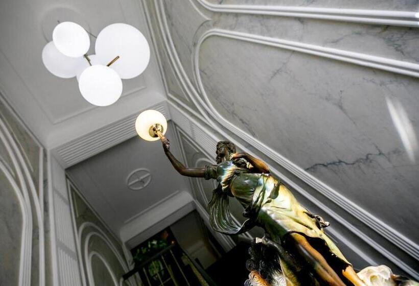 سوییت لوکس, B&b Boutique Hotel N10