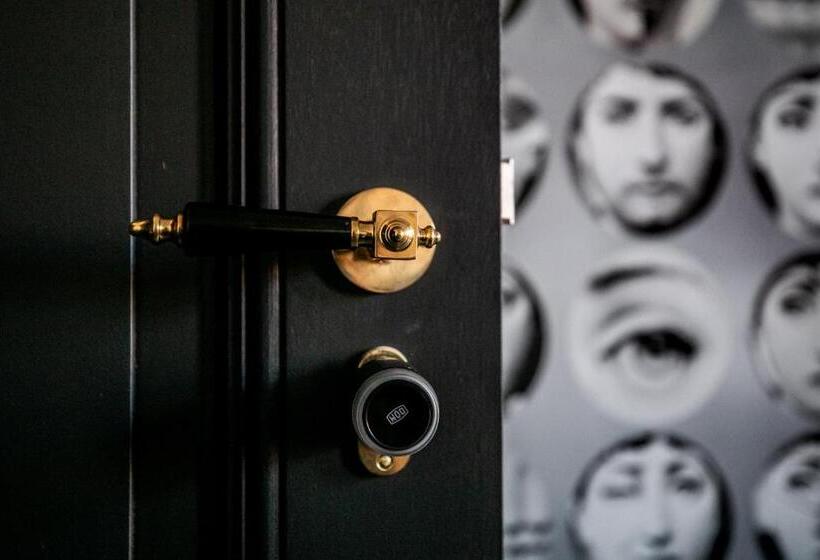 استودیوی لوکس, B&b Boutique Hotel N10