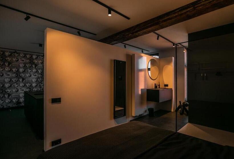 استودیوی لوکس, B&b Boutique Hotel N10