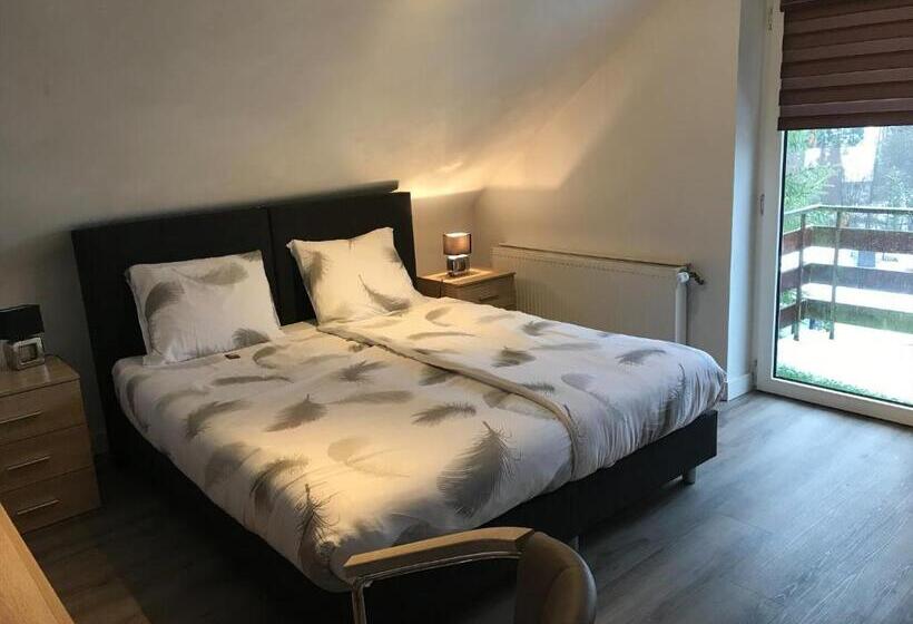 标准间带阳台, Gretel Von Birne