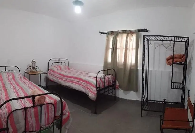 Economy-huone, Hostal Los Faroles Chicoana