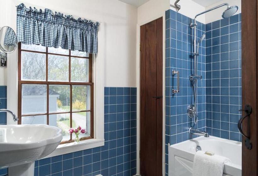 جناح ديلوكس سرير كينج, Brampton 1860