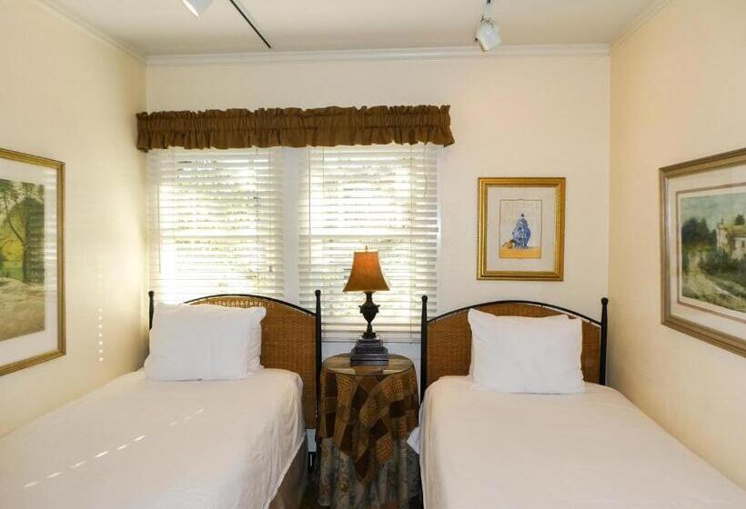 Дом 2 Спальни, Briarwood Inn