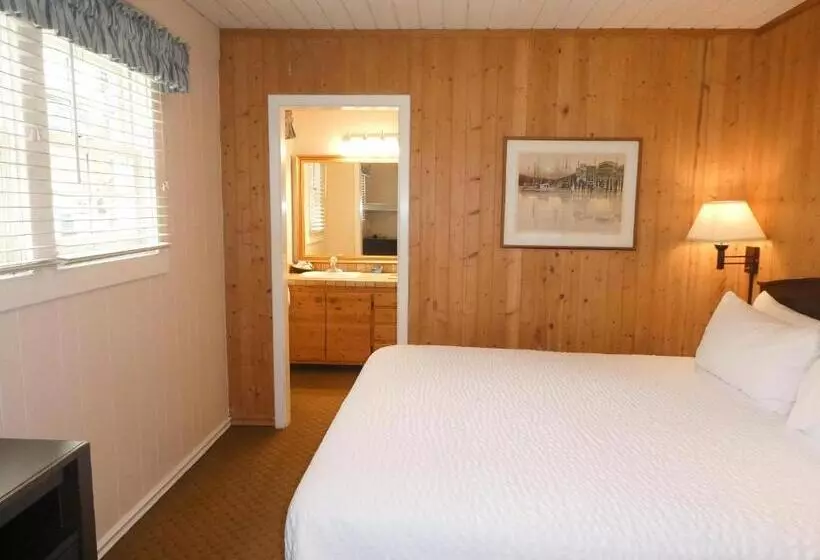 اتاق لوکس, Briarwood Inn