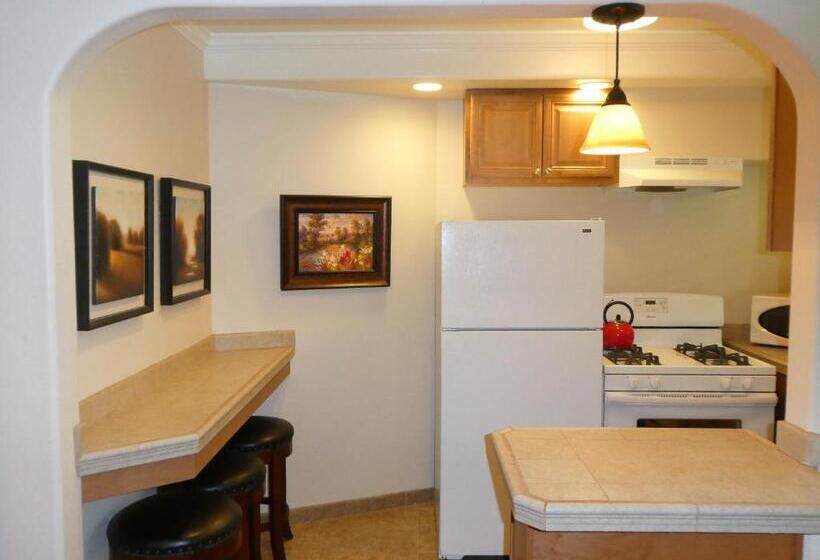 Семейный Номер Deluxe, Briarwood Inn