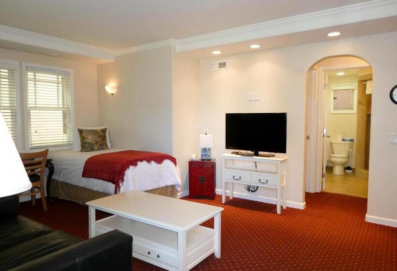 Семейный Номер Deluxe, Briarwood Inn